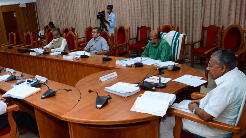 No State-Wide Lockdown in Kerala For Now, Says Pinarayi Vijayan After All-Party Meet on COVID-19