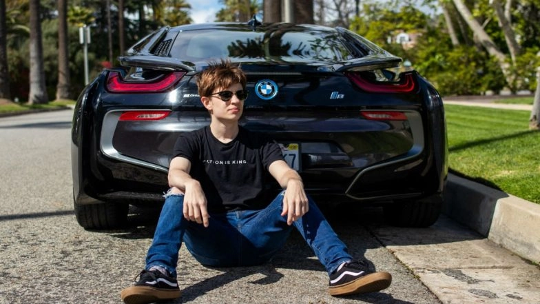 College Dropout, 21, Reveals How He Made His First $100k a MONTH - and He Says ANYONE Could Do It