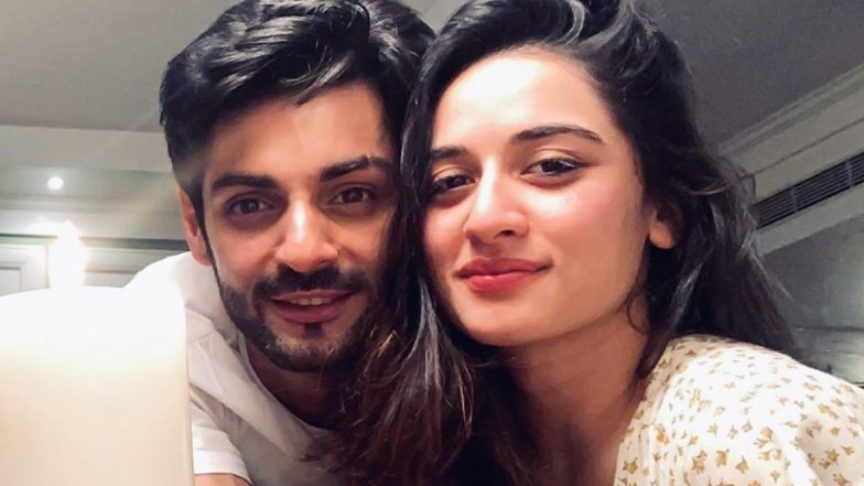 Karan Wahi and Girlfriend Uditi Singh Pose For A Perfect Selfie Together (View Pic)