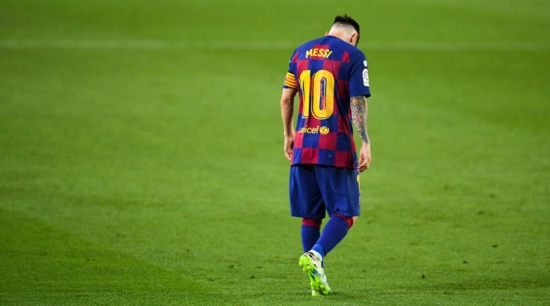 Lionel Messi Feels Lack of Support at Barcelona, Says Dani Alves