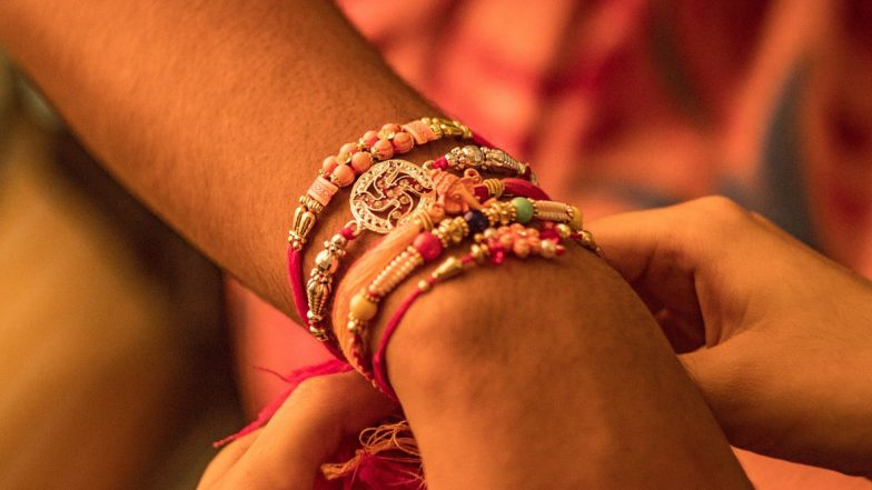 Raksha Bandhan 2020 Last-Minute Gift Ideas: Embarrassing Picture Collage to Funky Journals With Memorable Moments, 5 Lovely Presents For Your Siblings