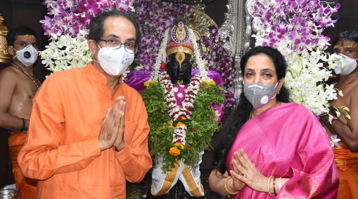 Ashadhi Ekadashi 2020 Maha CM Uddhav Thackeray Wife 