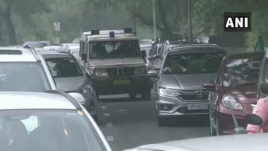 Delhi Traffic Update Today: Slow Vehicular Movement Near Bhairon Marg Due to Traffic Closure From Mathura Road to Ring Road, Check Details on Roads to Avoid And Alternate Routes to Take