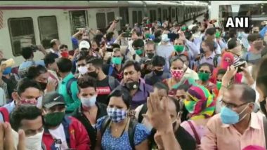 Ruckus at Nalasopara Station as General Public Demand to be Allowed to Board Mumbai Local Train, View Pics