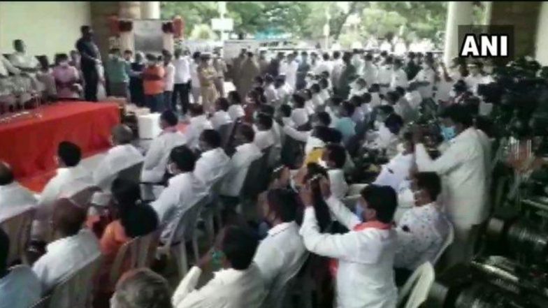 'Neera Cafe' Inauguration in Hyderabad: Social Distancing Norms Violated at Foundation Laying Ceremony, State Minister KT Rama Rao & Others Present; View Pics