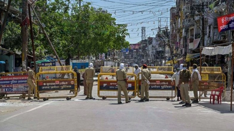 Uttar Pradesh: 4 Cops Jailed for Taking Away Rs 96,000 From Thieves, Helping Them Get Out of Prison Safe