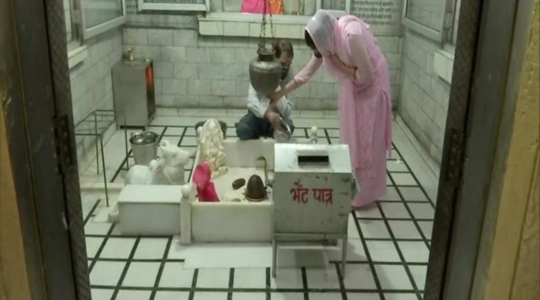 Fewer Devotees Visit Shiva Temples on Sawan's Fourth Monday Due to COVID-19 Pandemic