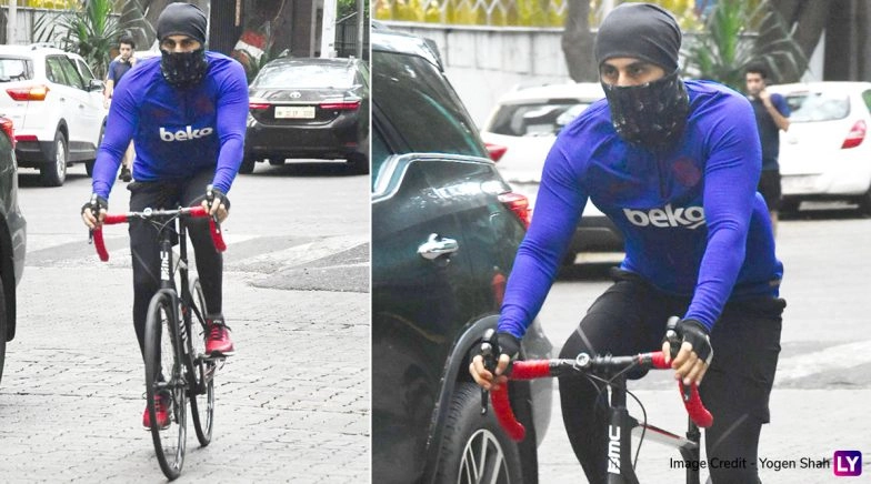 Ranbir Kapoor Enjoys a Bicycle Ride in the City!  (View Pics)