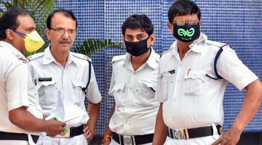 Debendra Nath Ray Death: West Bengal Cops Recover Suicide Note in Shirt Pocket of the Deceased With Names of Two People Mentioned in It