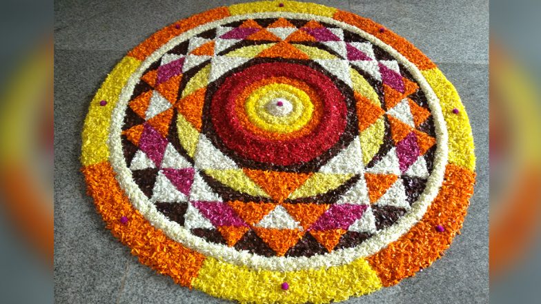 Simple Pookalam Designs for Onam 2020: Easy Beautiful Rangoli Drawing Ideas and Pookalam Patterns to Decorate Your House and Celebrate Kerala’s Biggest Festival (Watch Videos)