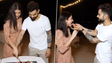 Anushka Sharma and Virat Kohli Celebrate Her Pregnancy With His RCB Team Members, Pictures of their Cake Cutting Go Viral