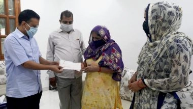 Delhi CM Arvind Kejriwal Provides Financial Assistance of Rs 1 Crore to the Family of Firefighter Late Shri Amit Kumar Balyan