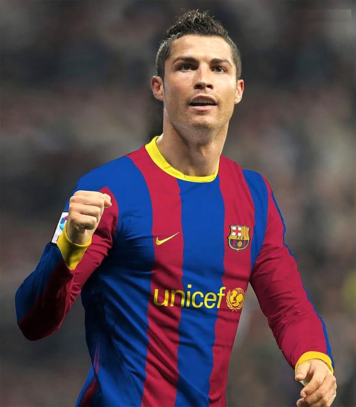 Ronaldo wearing store barcelona jersey