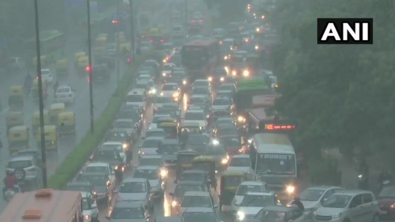 Delhi Rains: Traffic Snarls Reported from Various Areas After Heavy Rainfall Batters National Capital, Check Alternative Routes to Avoid Traffic Congestion