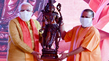 Ram Mandir Bhumi Pujan: UP CM Yogi Adityanath Presents Idol of Lord Ram to PM Narendra Modi