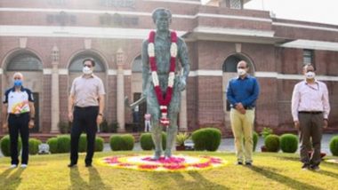 Major Dhyan Chand 115th Birth Anniversary: Sports Minister Kiren Rijiju Pays Floral Tribute to Legendary Indian Hockey Player on National Sports Day