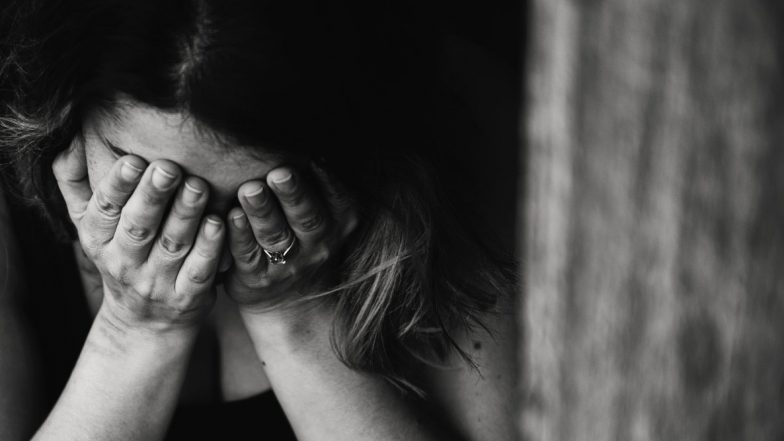 What is The Difference Between Claustrophobia & Aviophobia? Know the Symptoms and Causes of Types of Fear as a Result of Anxiety