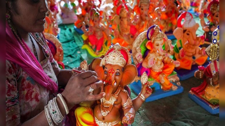 Ganesh Chaturthi 2021: Delhi Government Bans Celebrations at Public Places, Religious Processions Due to COVID-19