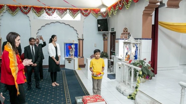 Jacinda Ardern Visits Radha Krishna Temple in New Zealand, Participates in 'Aarti' And Relishes Chhole Puri Ahead of Elections (Watch Pics And Video)
