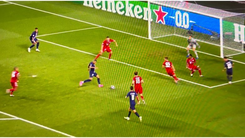 Kylian Mbappe Trolled for Missing a Sitter, Neymar for His Antics; Fans Roast PSG Duo During Champions League Final Against Bayern Munich (Watch Video)