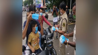 Chhattisgarh: Raigarh Police Distribute 12.37 Lakh Masks Under 'Ek Raksha Sutra Mask Ka' to Create COVID-19 Awareness