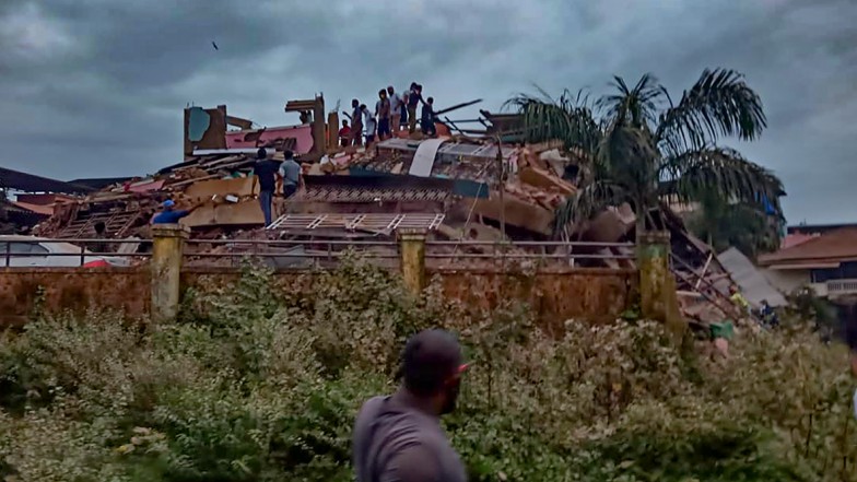 Raigad Building Collapse: 1 Dead, 7 Injured, Says Police; Casualties Feared to Rise as Scores Are Trapped Under Debris