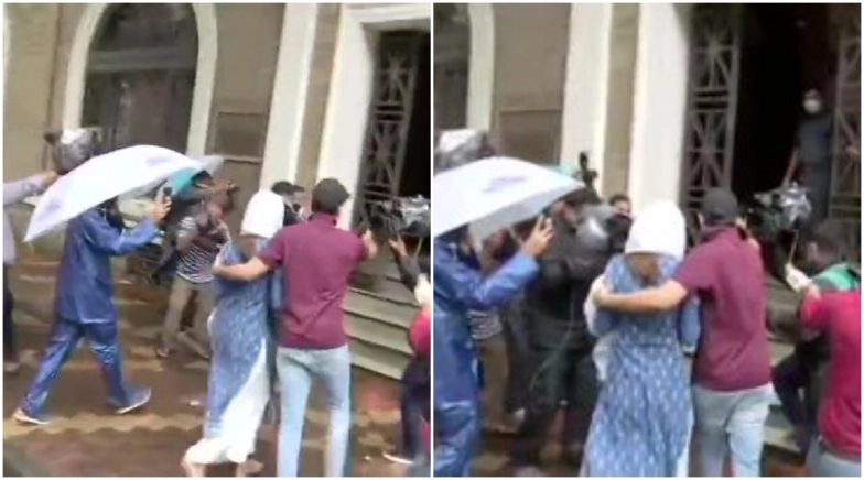 Rhea Chakraborty Reaches ED Office to Record her Statement (View Pics)