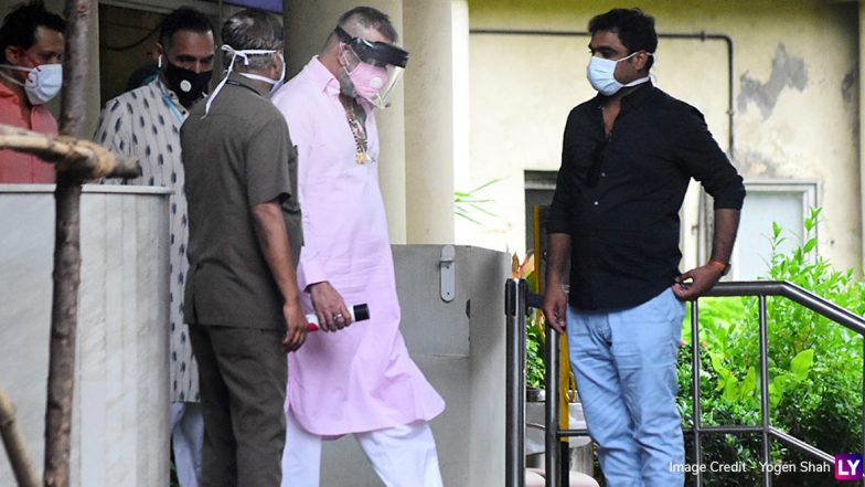 Sanjay Dutt Spotted Outside Mumbai’s Lilavati Hospital (View Pics)