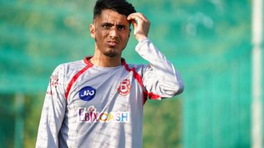 IPL 2020: Kings XI Punjab Joins ‘Rasode Mein Kaun Tha’ Social Media Trend, Posts a Confused Picture of Afghanistan Spinner Mujeeb Zadran