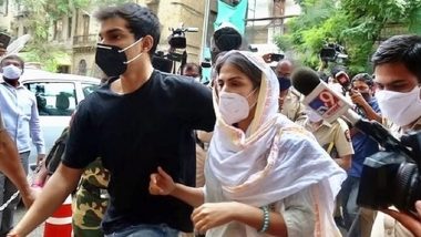 Rhea Chakraborty and Brother Showik to Stay in Judicial Custody Till October 6 In Connection With Drugs Probe