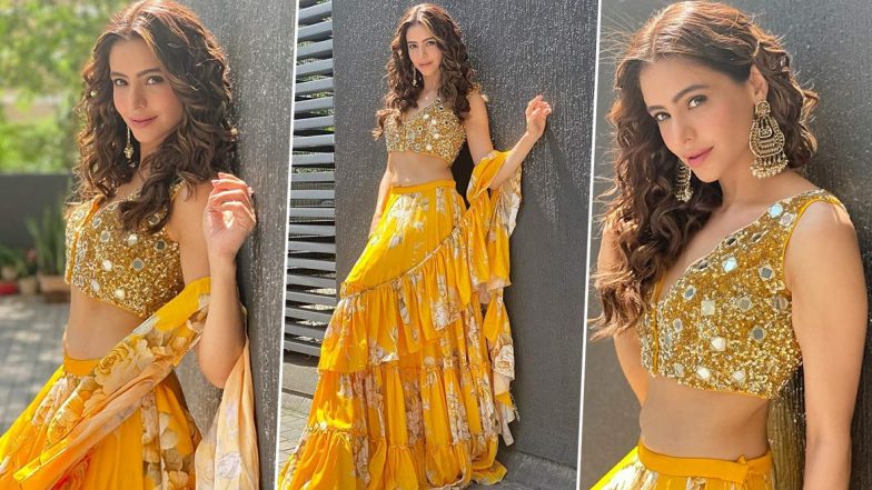 Aamna Sharif Flaunts a Desi State of Mind With Florals Mirror Work All While Soaking Up Some Sun!