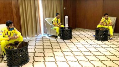 MS Dhoni, Ravindra Jadeja, Kedar Jadhav & Other CSK Team Members Maintain Social Distancing While Shooting For Promo of the New Season Ahead of IPL 2020