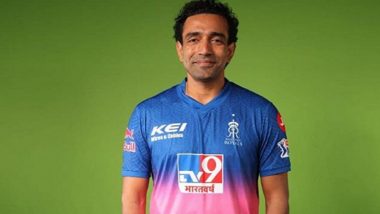 IPL 2020: Robin Uthappa Accidentally Applies Saliva on the Ball During Kolkata Knight Riders vs Rajasthan Royals Match