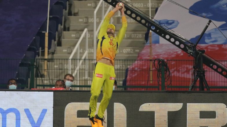 From MS Dhoni’s Catch to Dismiss Shreyas Iyer to Faf du Plessis’ Stunner, Check Out 5 Best Catches of IPL 2020 (Watch Video)