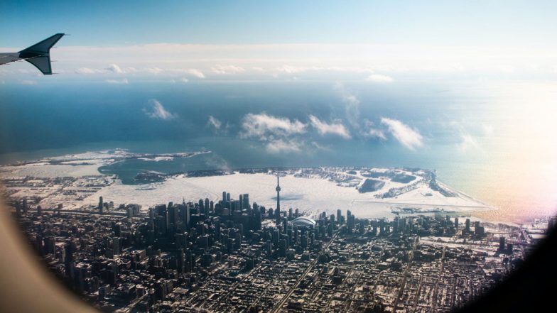 Qantas Airlines' 7-Hour 'Flight to Nowhere' Sells Out in 10 Minutes! Know About This Emerging Travel Trend Becoming Popular Amid The Pandemic