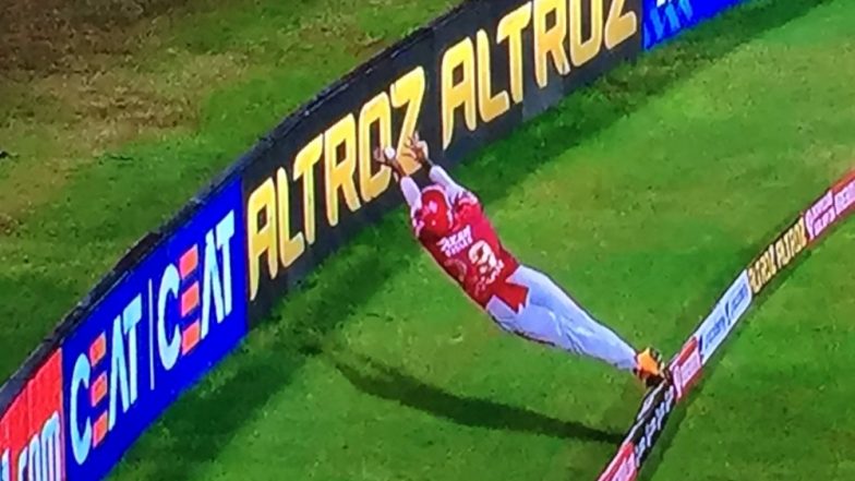Nicholas Pooran Arguably Pulls Off Best Fielding Effort in IPL History! West Indies Cricketer Defies Gravity to Save a Six During RR vs KXIP IPL 2020 (Watch Video)