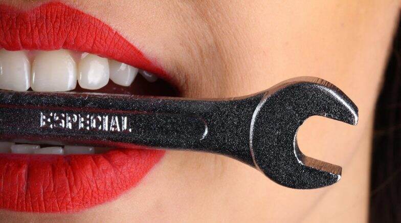 Dreaming of Your Teeth Falling Out? 6 Things That This Scary Dream of