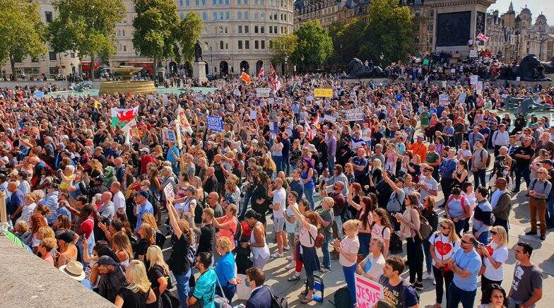 Trafalgar square protests: 15,000 'conspiracy theorists' rally in central london against fresh lockdown measures | 🌎 latestly