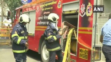 Mumbai Fire: Blaze Breaks Out in Exchange Building at Ballard Estate, Fire Tenders Rush to Douse Flames