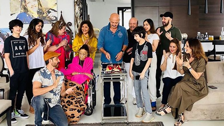 Hrithik Roshan, Sussanne Khan and Others Come Together to Ring in Rakesh Roshan’s 71st Birthday!