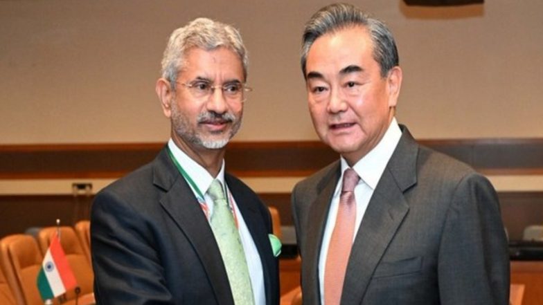 China Eases Alert on Border After Foreign Ministers' Meeting in Moscow: Report