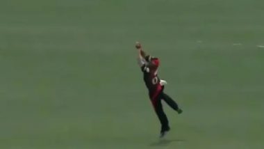 48-Year-Old Pravin Tambe Defies Age to Take a Flyer During Trinbago Knight Riders vs St Kitts and Nevis Patriots, CPL 2020 (Watch Video)