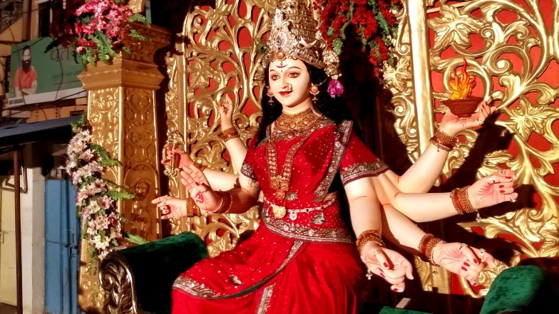 Navratri 2020 Special Songs: Maa Durga Devotional Bhajans and Navratri Garba Songs, List of Tracks to Enjoy Dandiya Nights at Home (Watch Videos)