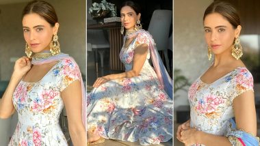 Aamna Sharif Redefines Ethnic Eloquence in a Floral Anarkali!