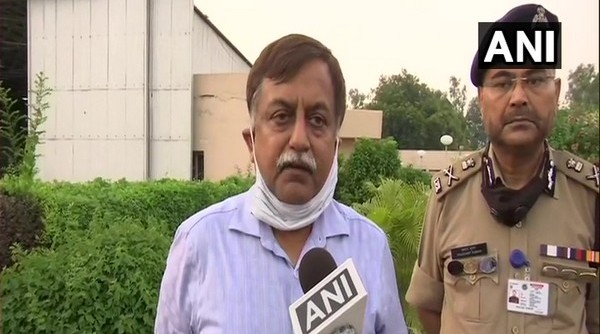 Uttar Pradesh Govt Relaxes COVID-19 Curbs by Allowing 100 People to Gather in Non-Containment Zones