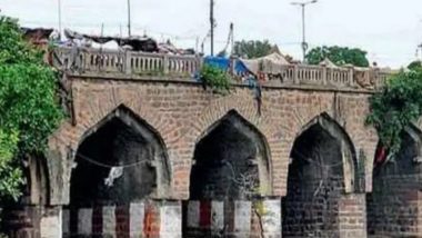 Musi River Bridge Shut: Hyderabad's Purana Pul Closed After Crack Appeared on the Pillars