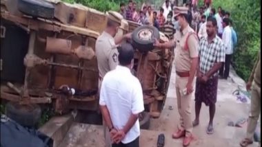 Andhra Pradesh: 7 People Returning from a Marriage Party Killed in Road Mishap in East Godavari District