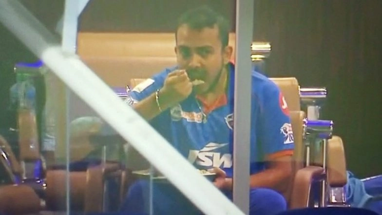 Prithvi Shaw Mercilessly Trolled for ‘Enjoying’ Meal After Getting Out on Duck in DC vs CSK Match in IPL 2020