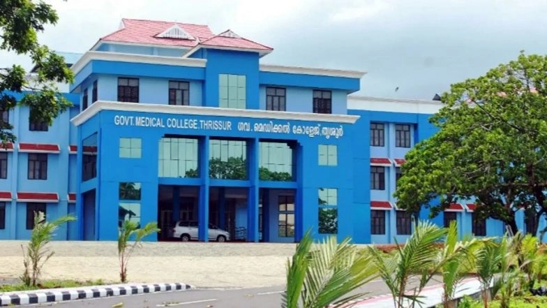 Kerala Shocker: Elderly COVID-19 Positive Woman Allegedly Tied to Hospital Bed at Government College in Thrissur, Congress MP TN Prathapan  Demands Probe