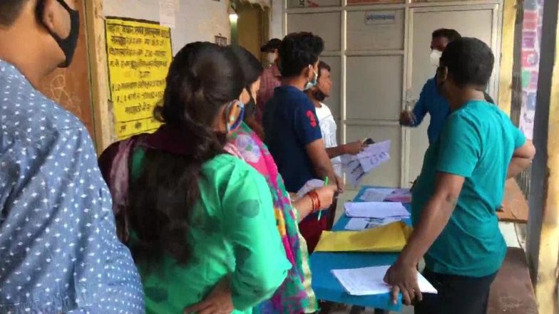 Bihar Assembly Elections 2020: Phase 1 Voting Ends With 53.54% Turnout Till 6 PM, Fate of Candidates in 71 Seats Sealed
